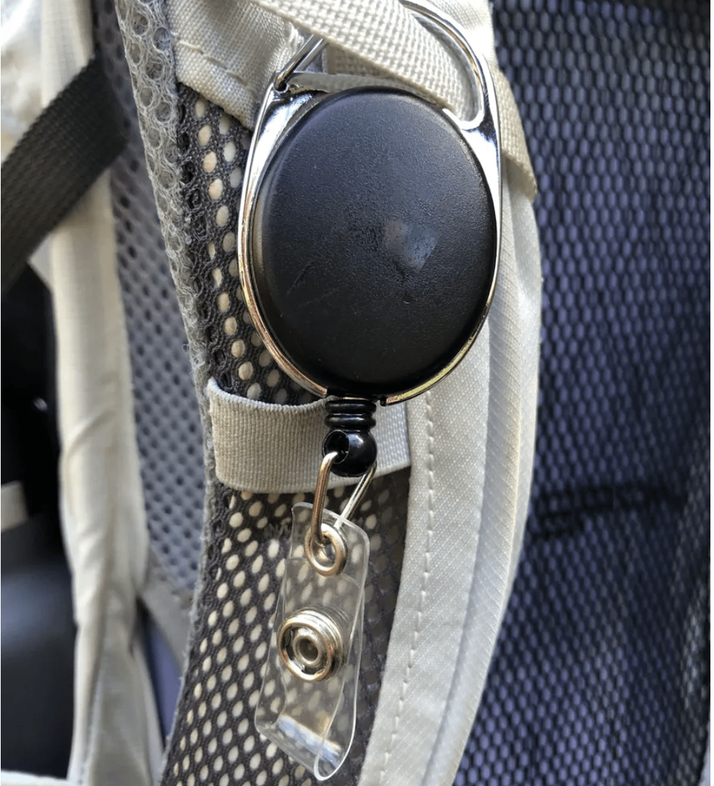 🌿 Retractable Wander Wipe Leash