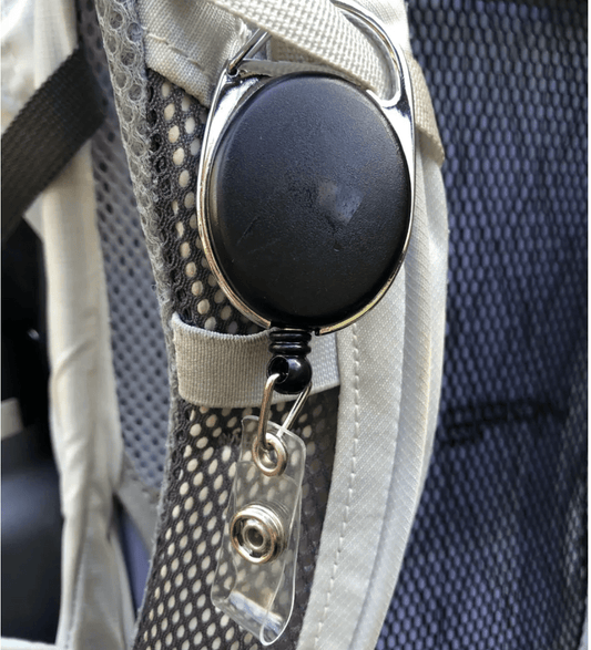 🌿 Retractable Wander Wipe Leash